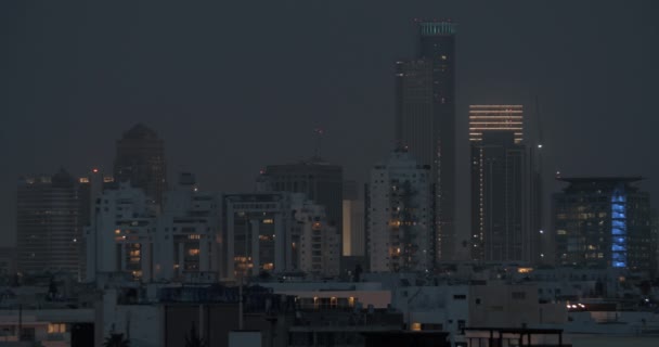 Tel Aviv stadsgezicht in de schemering, Israël — Stockvideo