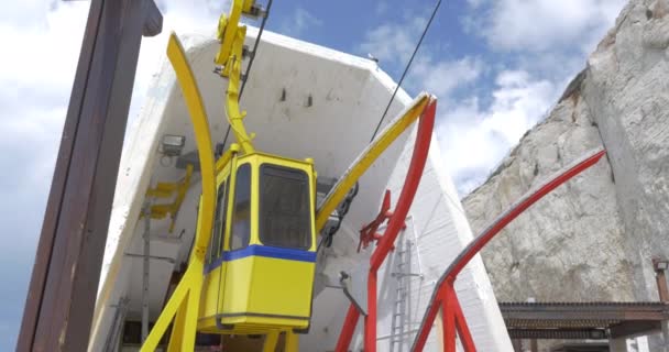 Teleférico móvil en Rosh Hanikra — Vídeo de stock