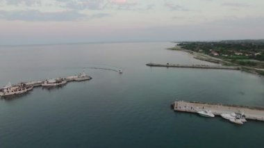 Hava atış quay ve yelkenli Motorlu tekne