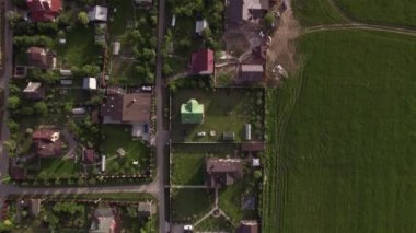 Kırsal, Rusya kesimde Yeşil Yard ile evlerin havadan görünümü