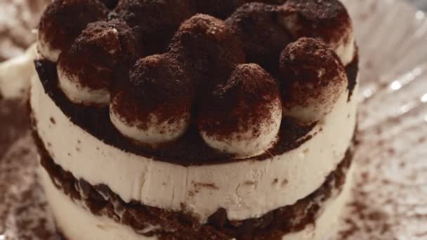 Profiter Tiramisu au restaurant — Video