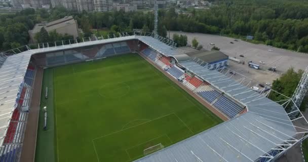 Vue aérienne du stade de football dans la ville russe — Video