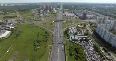 Yoğun otoyolları ve kavşağı olan Moskova hava sahası, Rusya