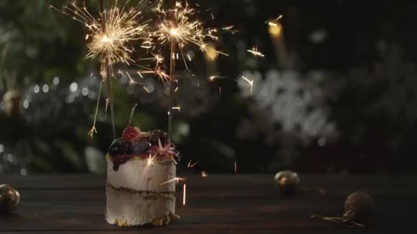 Havai fişekli Noel pastası — Stok video