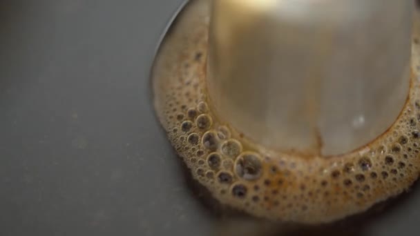 Ранкова кава з каструлею — стокове відео