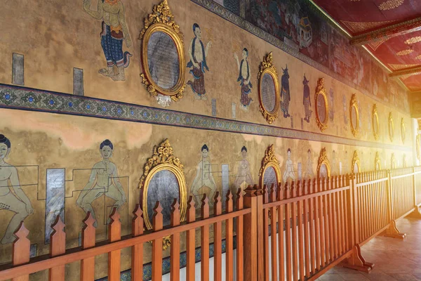 왓 포에서 벽 벽화 — 스톡 사진