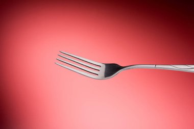 Kırmızı arka plan, yatay çatal