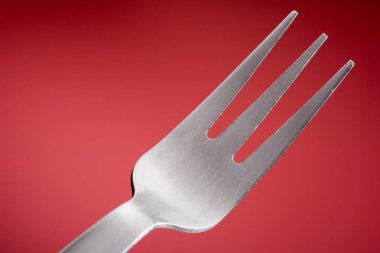 Kırmızı arka plan, yatay çatal