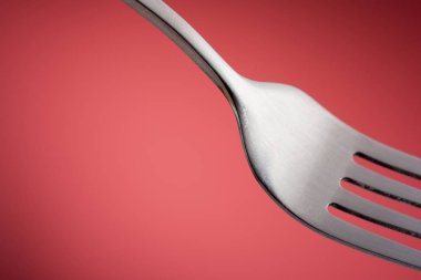 Kırmızı arka plan, yatay çatal