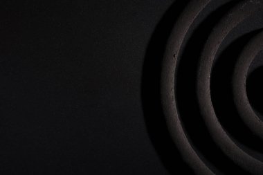 Sivrisinek bobinleri siyah arka plan