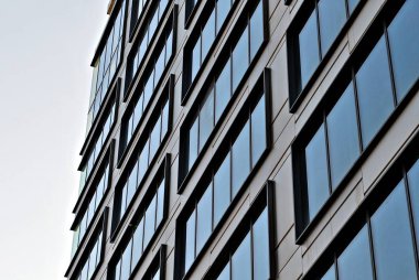 Modern bina. Modern ofis binası ile cam cephe