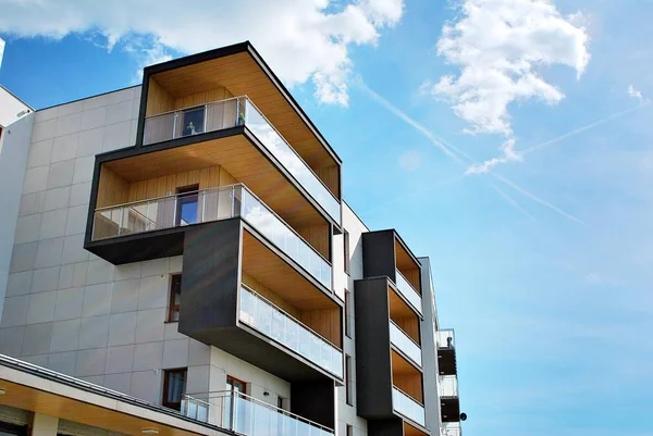 Modern apartmanlar dış