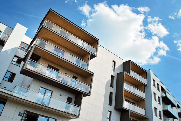 Modern apartmanlar dış