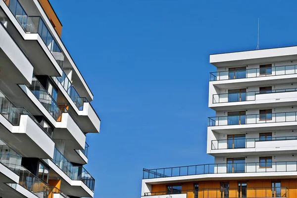 Modern apartmanlar dış