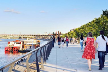 Vistulan Boulevards nehir Vistula Batı tarafında