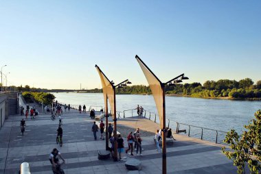 Vistulan Boulevards nehir Vistula Batı tarafında