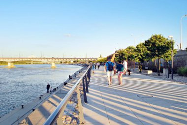 Vistulan Boulevards nehir Vistula Batı tarafında