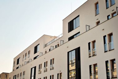 Modern apartmanlar dış