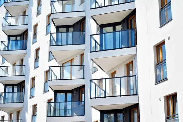 Modern apartmanlar dış