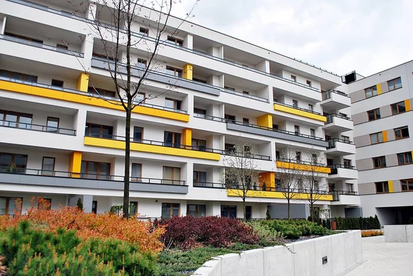 Modern apartmanlar dış