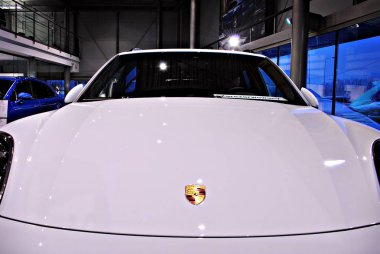 Porsche Centrum Warszawa.