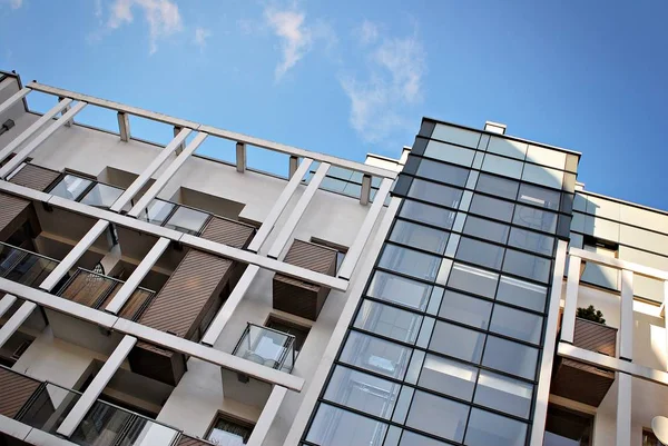 Modern apartmanlar dış