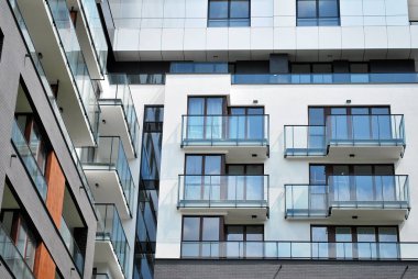 Modern, lüks apartman binası..