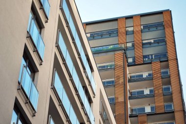 Modern, lüks apartman binası..