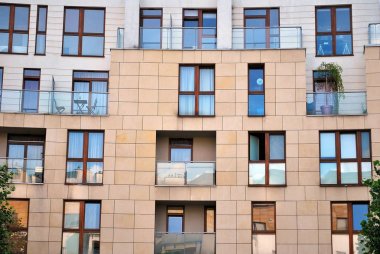 Modern, lüks apartman binası..