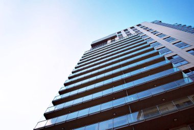 Modern, lüks apartman binası..