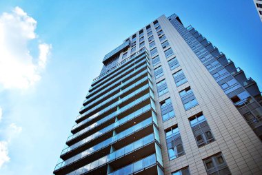 Modern, lüks apartman binası..