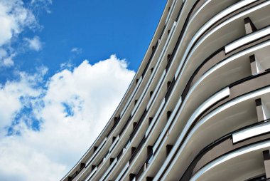 Modern, lüks apartman binası..