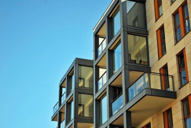 Modern, lüks apartman binası..