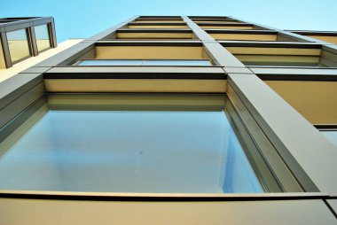 Modern, lüks apartman binası..