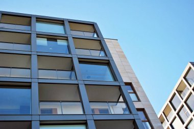 Modern, lüks apartman binası..