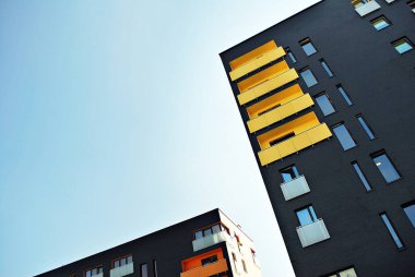 Modern, lüks apartman binası..