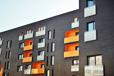 Modern, lüks apartman binası..