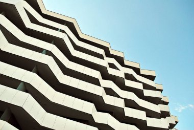 Modern, lüks apartman binası..