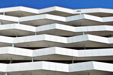 Modern, lüks apartman binası..