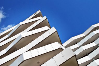 Modern, lüks apartman binası..