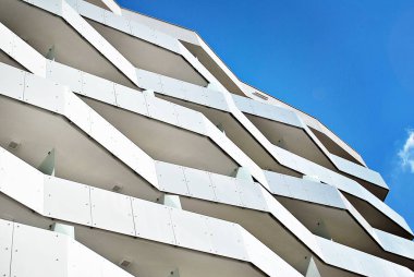 Modern, lüks apartman binası..