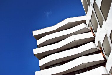 Modern, lüks apartman binası..