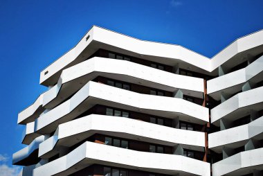 Modern, lüks apartman binası..