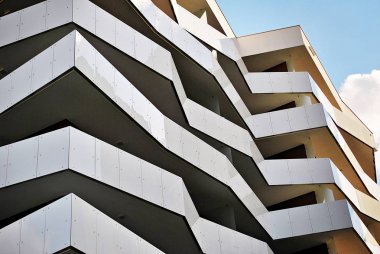 Modern, lüks apartman binası..