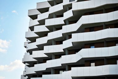 Modern, lüks apartman binası..