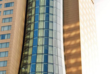 Modern ofis binası. 