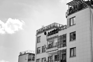 Modern, lüks apartman. Siyah ve beyaz