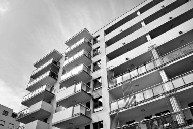 Modern, lüks apartman. Siyah ve beyaz