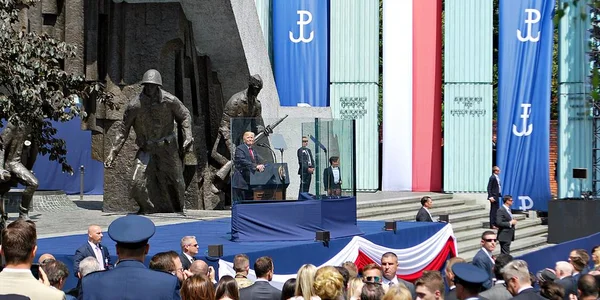 Präsident Donald Trump: Trumpfrede an das polnische Volk. — Stockfoto