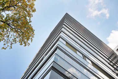 Modern, lüks apartman binası..